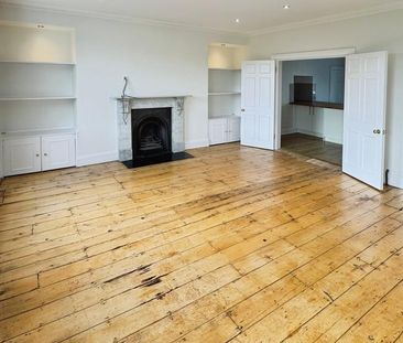 3 bedroom maisonette to rent - Photo 2
