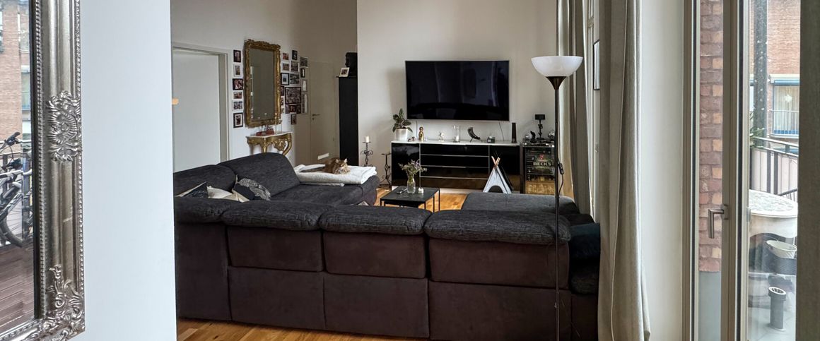 Elegantes Wohnen im Kloster – Gehobene 3 Zimmerwohnung mit zwei Balkonen und Blick in die Ferne! - Photo 1