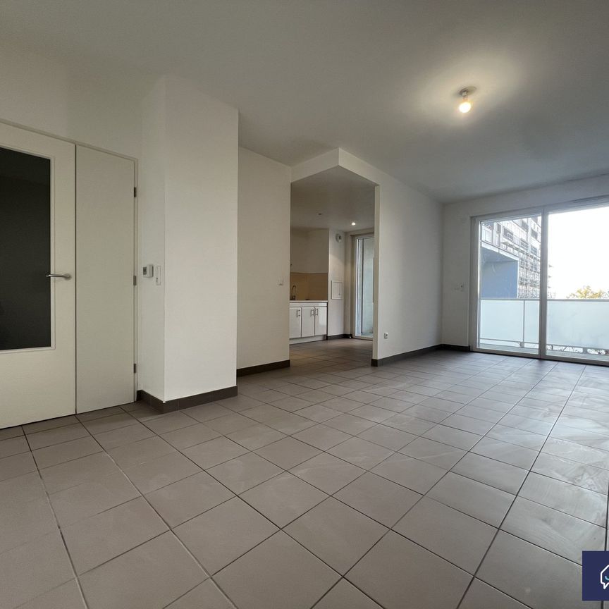 Location Appartement 2 pièces 57m² REIMS 51100 - Photo 1