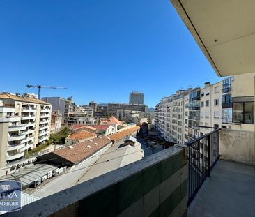 Location Appartement 3 pièces 69m² MARSEILLE 6ème - Photo 4