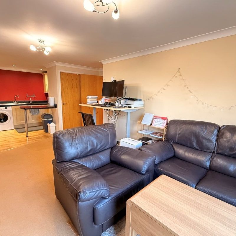 Stortford Hall Park - Photo 1