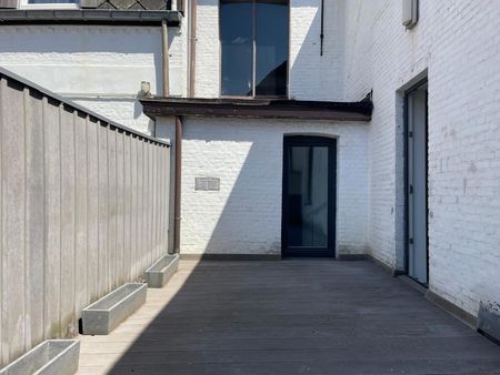 Appartement met 3 slaapkamers en terras - Photo 3