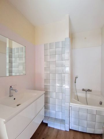 Location Maison 3 pièces 59m² REALMONT 81120 - Photo 2