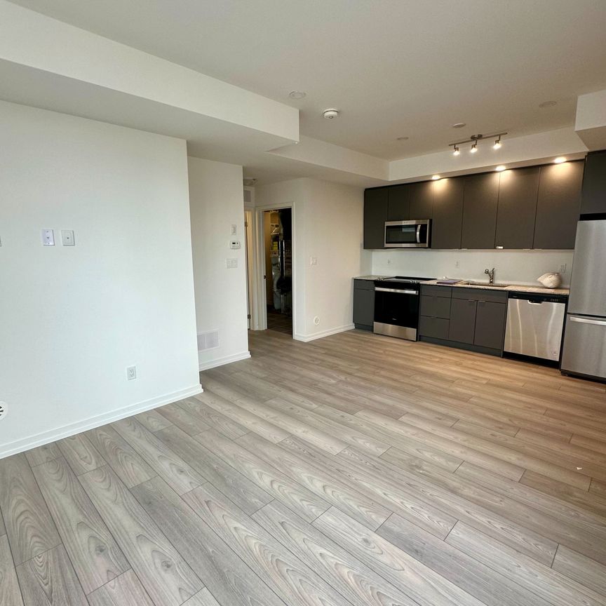 For Lease - 11 Lytham Green Circle Unit# 14, Newmarket, Ontario - Photo 1