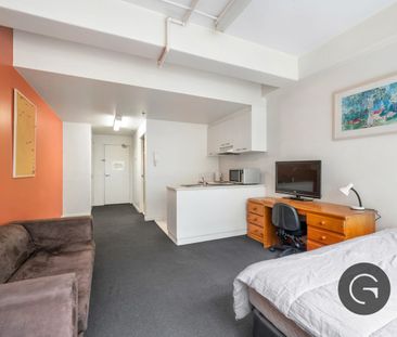 Bright, Spacious and Ready to Occupy! - Photo 5