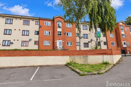 3 bedroom apartment to rent - Photo 4