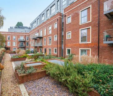 Queens Road, Weybridge, Surrey, KT13 - Photo 3