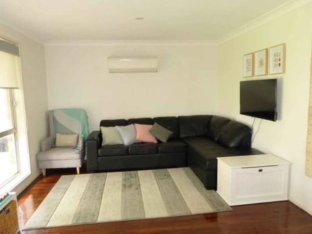 “Lovely Family home in beautiful condition” - Photo 5