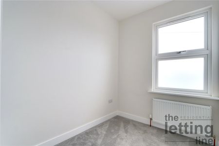 Woodlands Road, Enfield, Middlesex, EN2 0LP - Photo 4