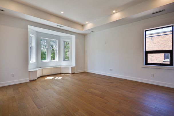 3 Bedrooms with Rooftop Terrace - Photo 1