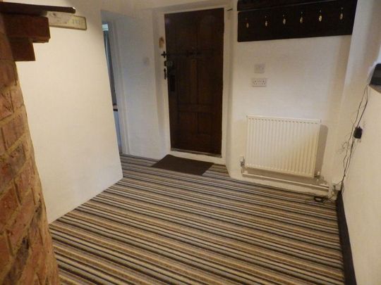4 bedroom detached house to rent - Photo 1