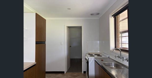 Charming & Convenient Home in a Leafy Setting! - Photo 1