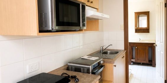 Quality furnished unit for rent in great location - Photo 3