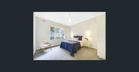 Classic Family Living in Blair Athol - Photo 3