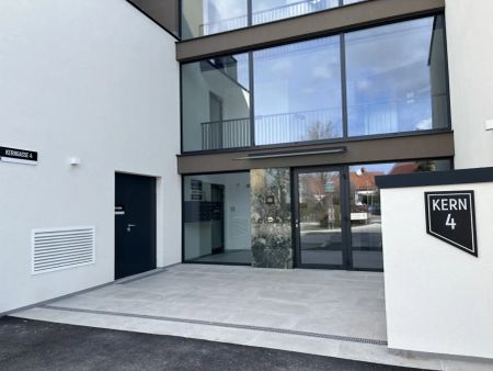 Helle Top ausgestattete Wohnung mit großem Balkon! - Photo 5