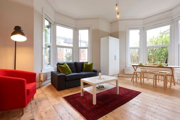 3 Bed Flat, Ashley Down Road, BS7 - Photo 1