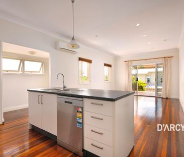 51 LESLIE ST - Photo 4
