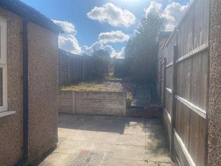 2 bedroom terraced house to rent - Photo 3