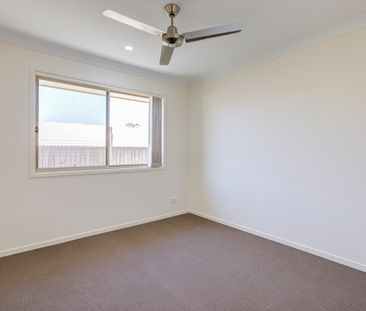 Family Home In Highlands Estate! - Photo 3