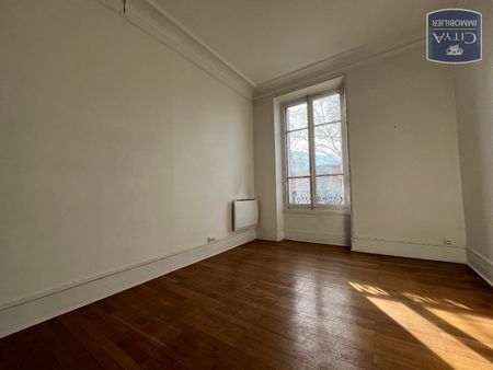 Location Appartement 3 pièces 79m² GRENOBLE 38000 - Photo 2