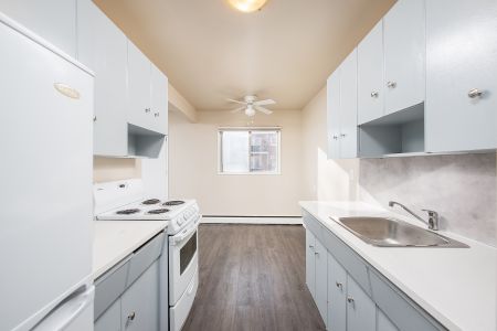 Frisco Apts - Photo 4