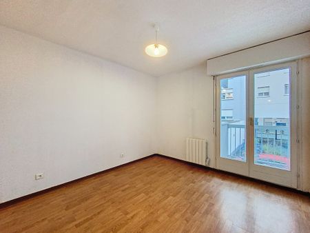 Location Appartement 4 pièces 75m² STRASBOURG 67000 - Photo 3