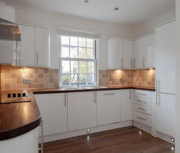 2 bedroom semi-detached house to rent - Photo 3