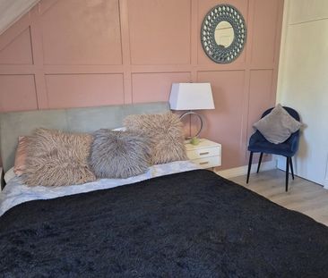 3 Bed Terraced House, Ocean Village, SO14 - Photo 4