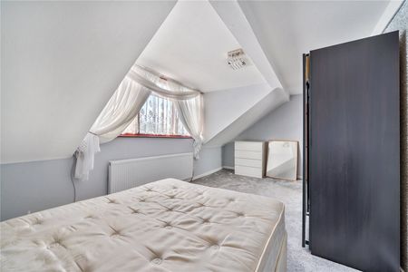 Russell Road, N13, London - Photo 5