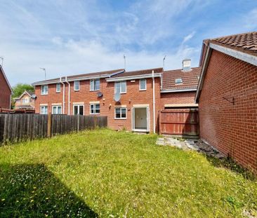 4 bedroom semi-detached house to rent - Photo 6