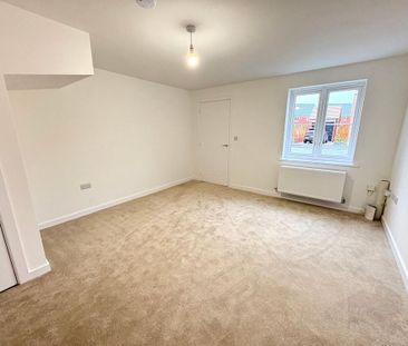 3 bedroom terraced house to rent - Photo 2