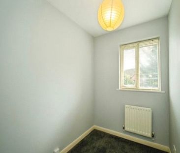 Mary Mead, Warfield, Bracknell, Berkshire, RG42 - Photo 3