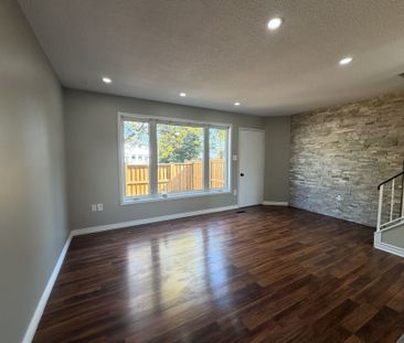 For Lease - 120 Quigley Road Unit# 60, Hamilton, Ontario - Photo 4