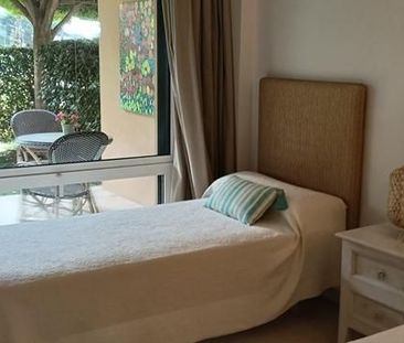 Piso de alquiler en Puerto de Sotogrande - La Marina - Photo 2