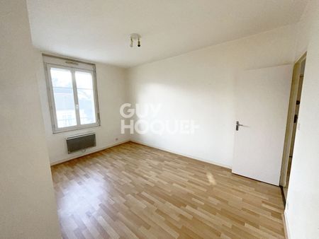APPARTEMENT T2 QUARTIER DES HALLES - Photo 4