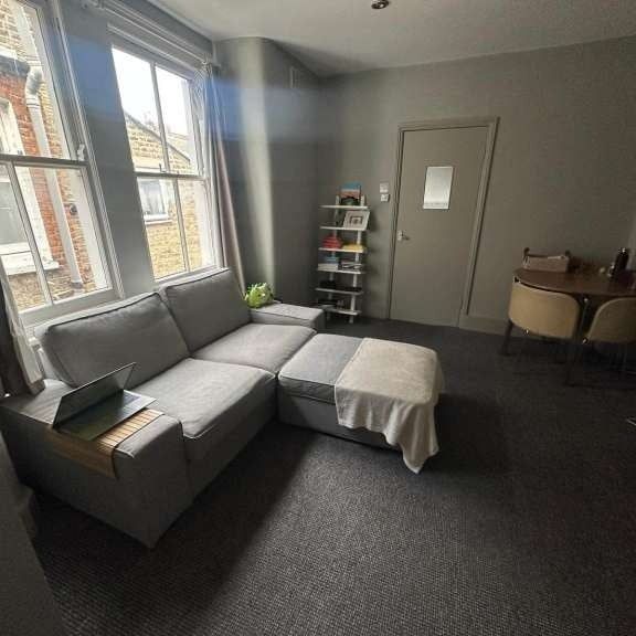 1 Bed Flat, Gilbey Road, SW17 - Photo 1