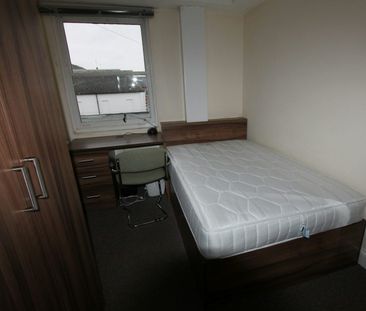 Flat to rent on - Photo 5