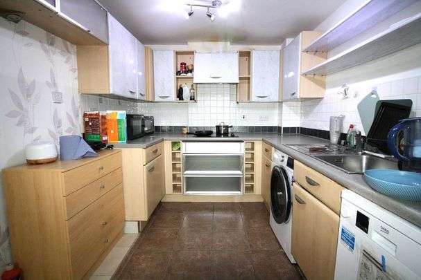 3 bedroom apartment to rent - Photo 1