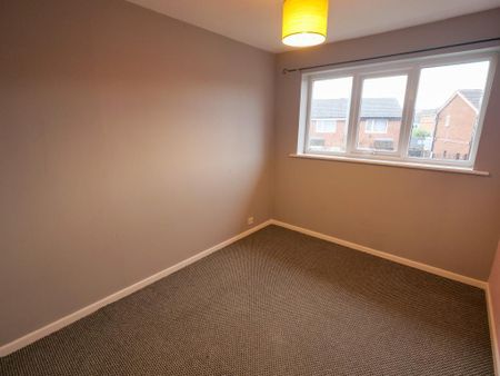 3 bedroom semi-detached house to rent - Photo 5