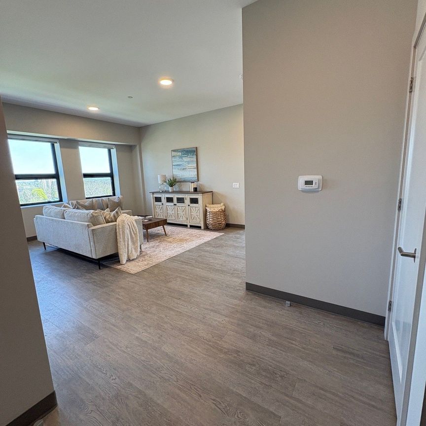 For Lease - 195 Dufferin Avenue Unit# 813, London East, Ontario - Photo 1