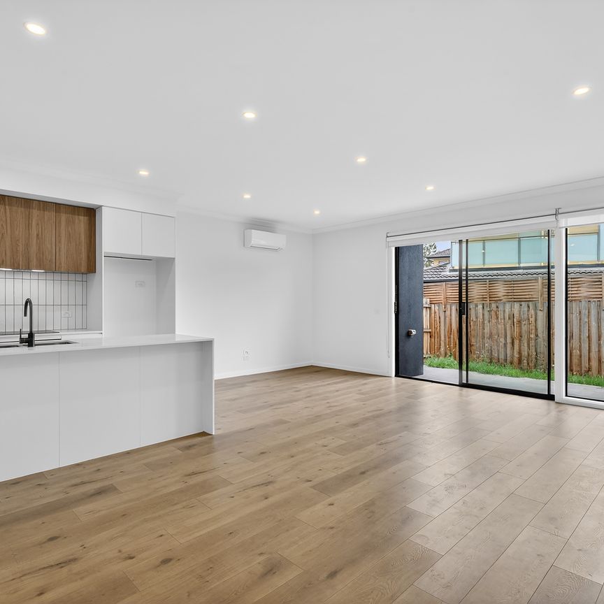 11 Currawong Street, Preston VIC 3072 - Townhouse For Rent | Domain - Photo 1