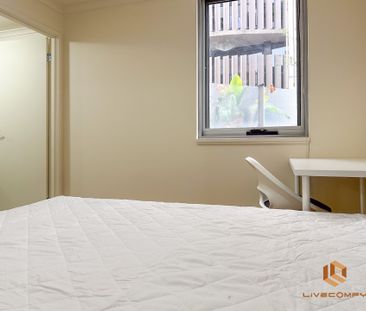 West Melbourne - Photo 5