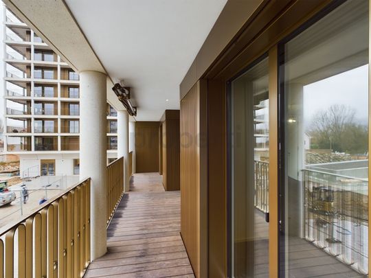 Modern 2.5-room apartment in Reinach BL - Photo 1