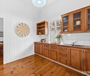 27 Franklin St, Annerley QLD 4103 - Photo 1