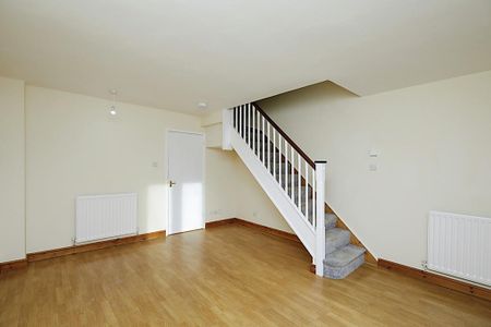 2 bedroom semi-detached house to rent - Photo 3