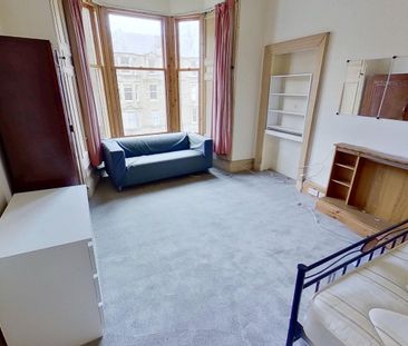 3 bedroom apartment to rent - Photo 3