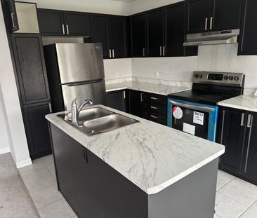 For Lease - 520 Grey Street, Brantford, Ontario - Photo 4