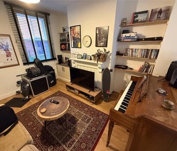 2 bedroom terraced house to rent - Photo 2