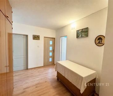 Pronájem bytu 3+1+2xhala+lodžie, Sartoriova, 121 m - Fotografie 2