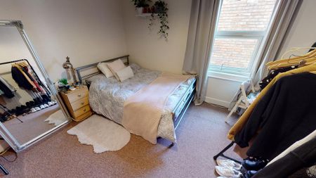 5 bedroom terraced house to rent - Photo 5